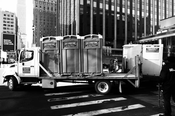 Best Portable toilet rental cost  in Elkhorn City, KY